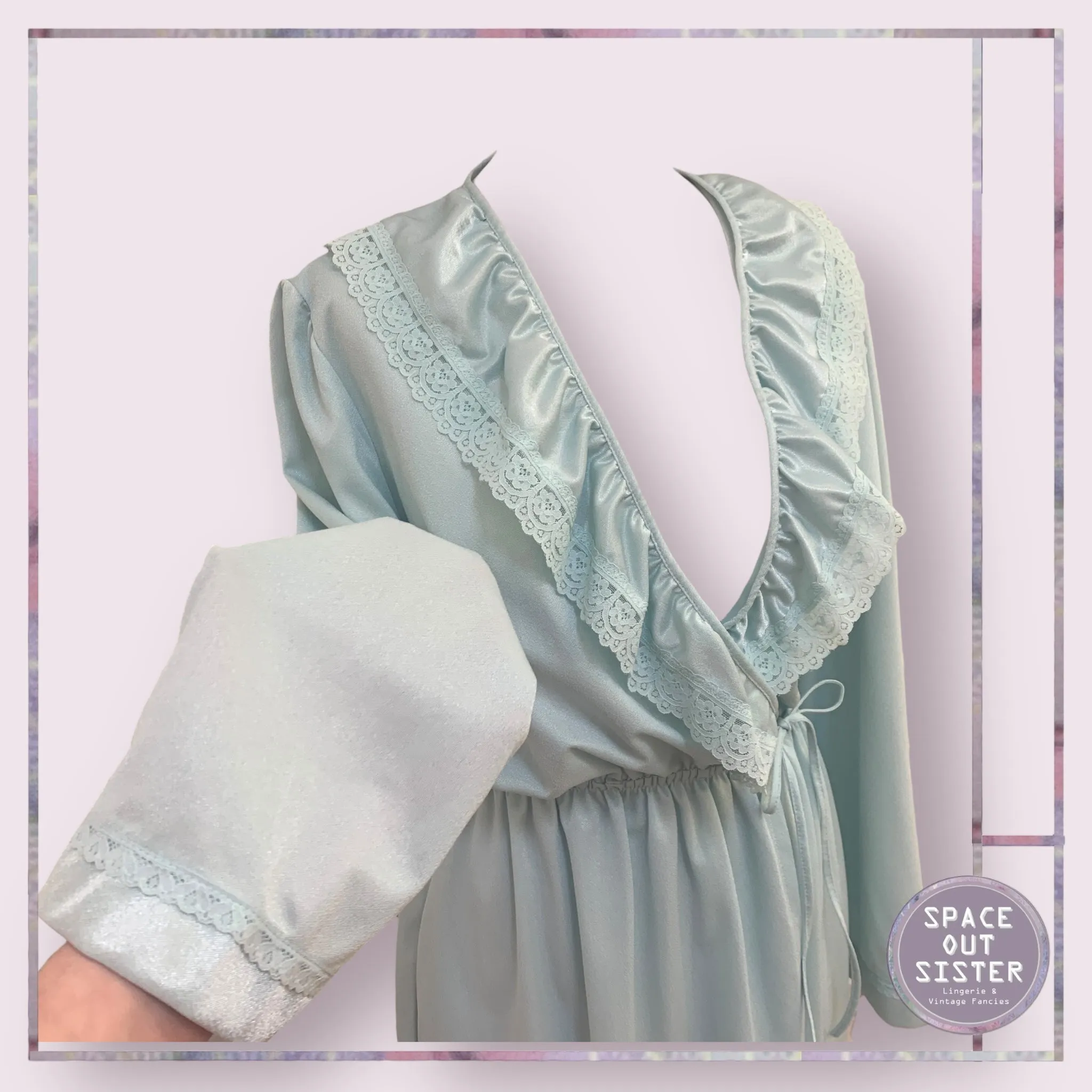 Vintage Seafoam Ruffle Robe